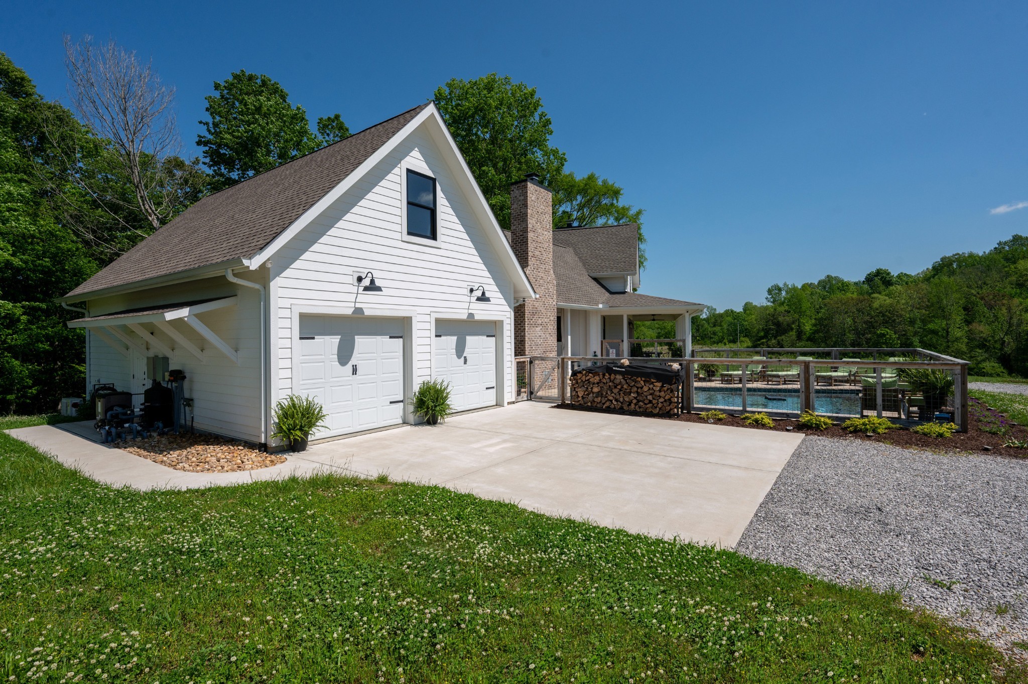 1912 Joppa Road Walling, TN 38587 - Photo 45 of 67 a front view of a house with porch