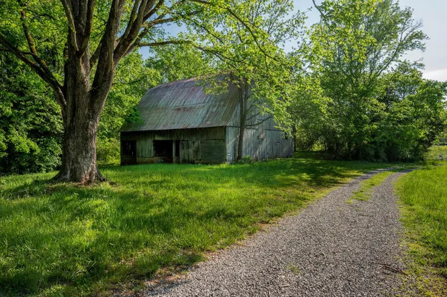 $1,400,000 | 1912 Joppa Road, Walling, TN 38587