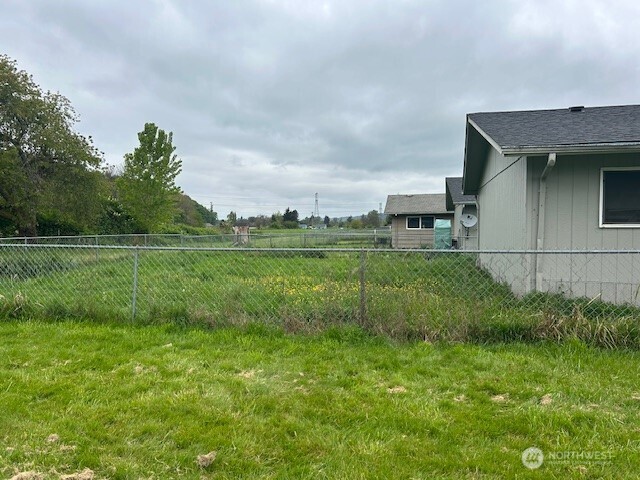 2025 46th Avenue Longview, WA 98632 - Photo 13 of 13