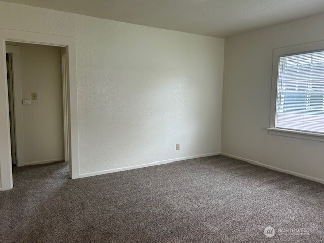 2025 46th Avenue Longview, WA 98632 - Photo 3 of 13
