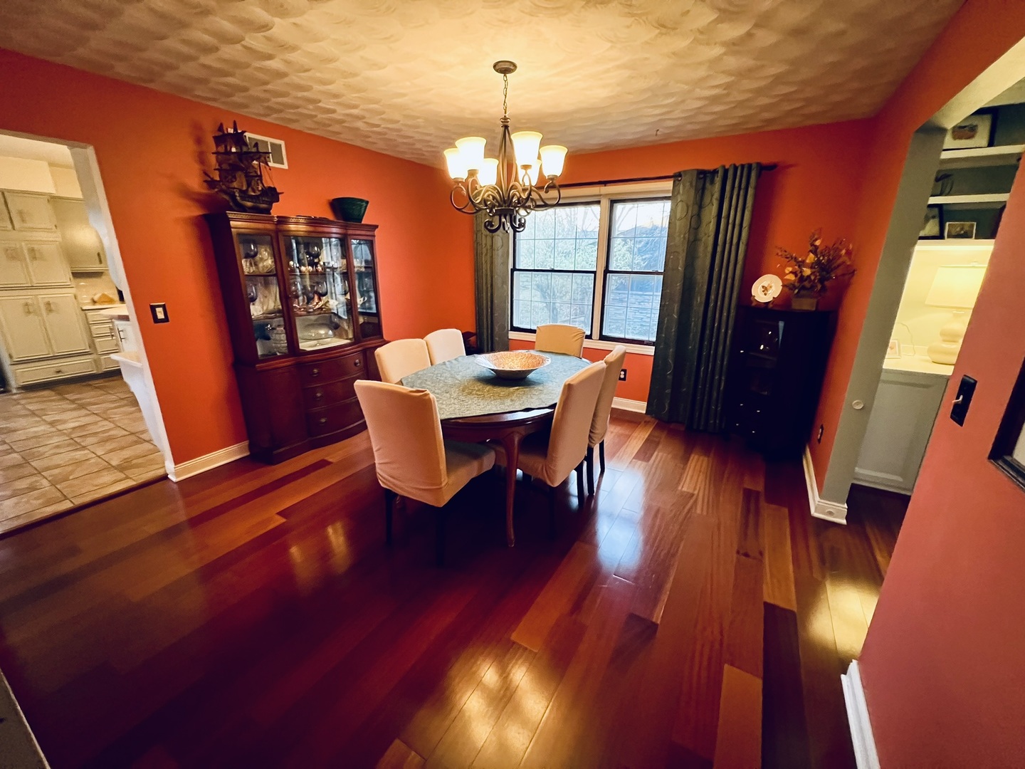 208 Drake Avenue Rochelle, IL 61068 - Photo 9 of 29 Gallery Image 9