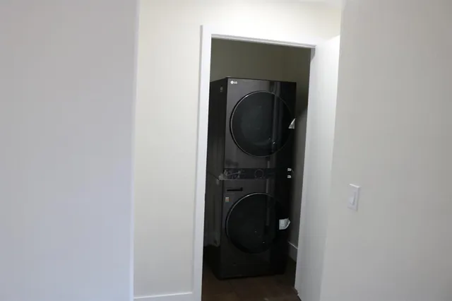 a close up view of a washer and dryer