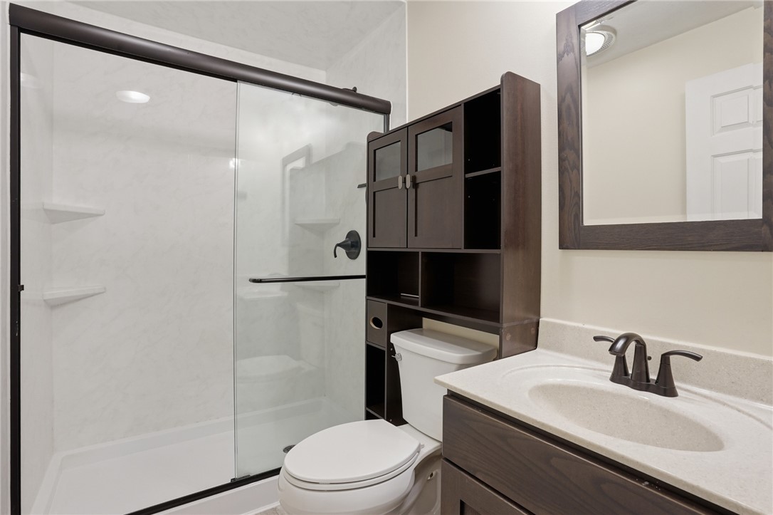 375 Angell Road, Unit E North Providence, RI 02904 - Photo 28 of 36 Second full bath with shower