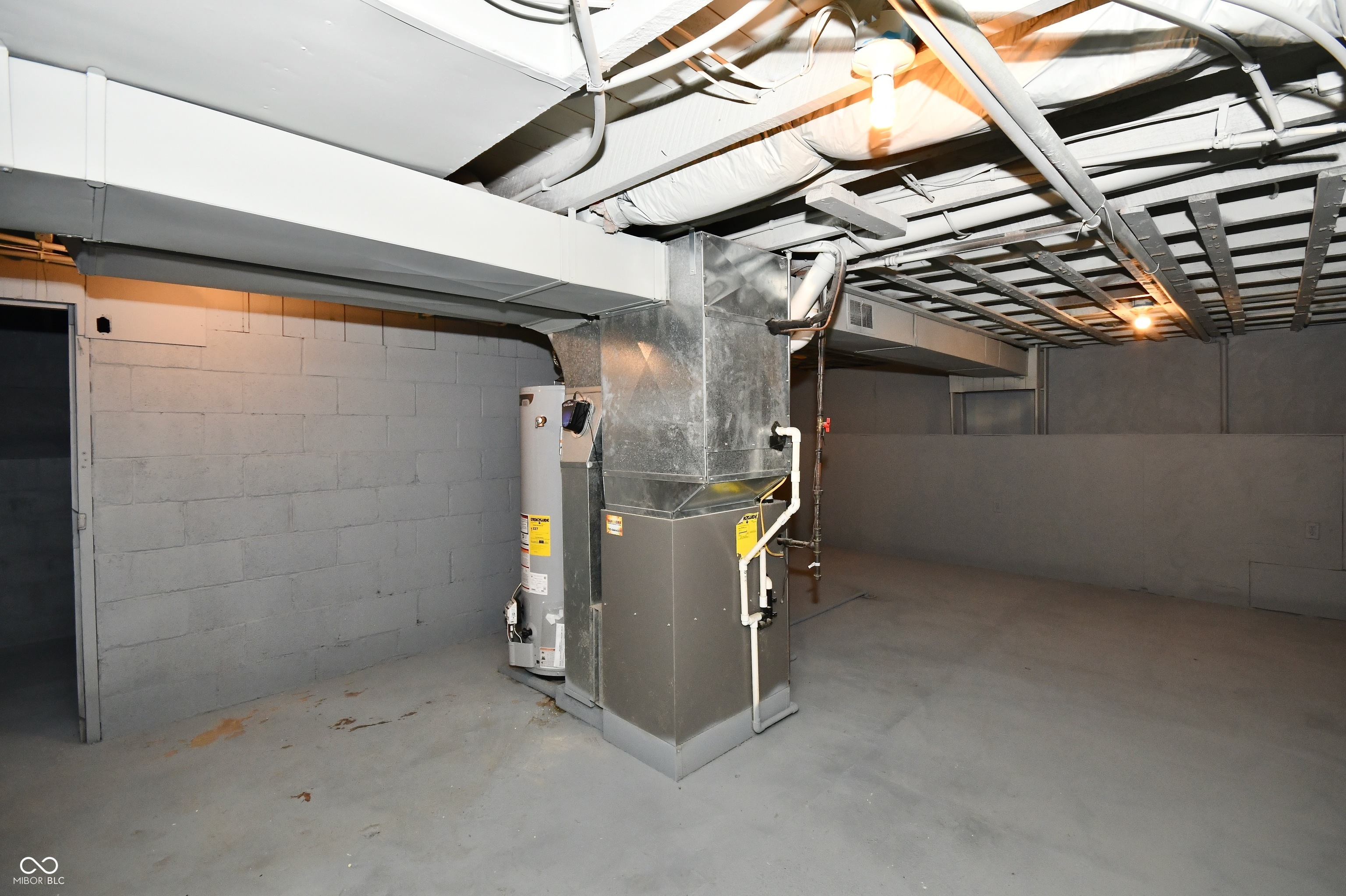 912 West 1st Street Anderson, IN 46016 - Photo 35 of 43