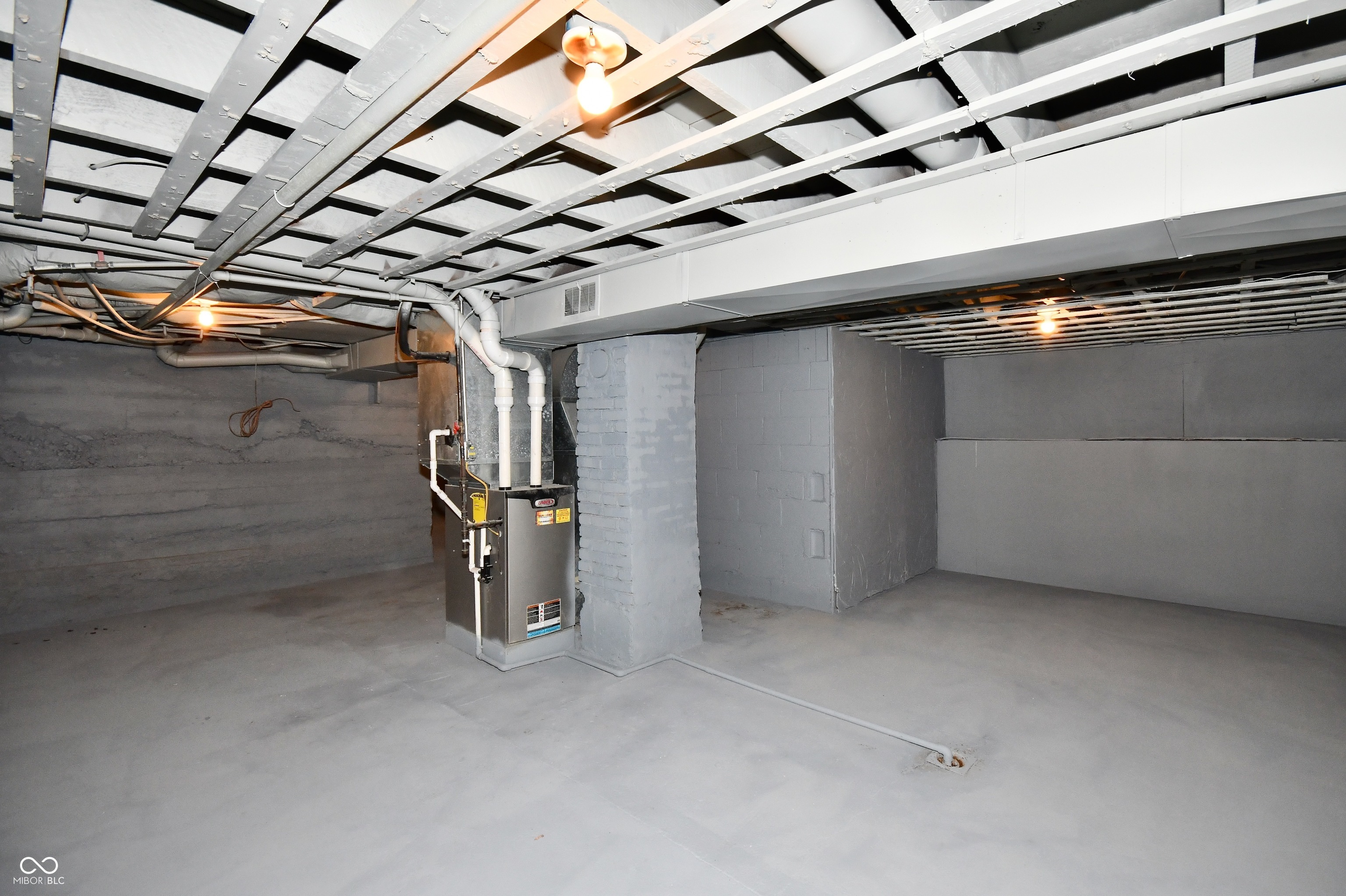 912 West 1st Street Anderson, IN 46016 - Photo 36 of 43