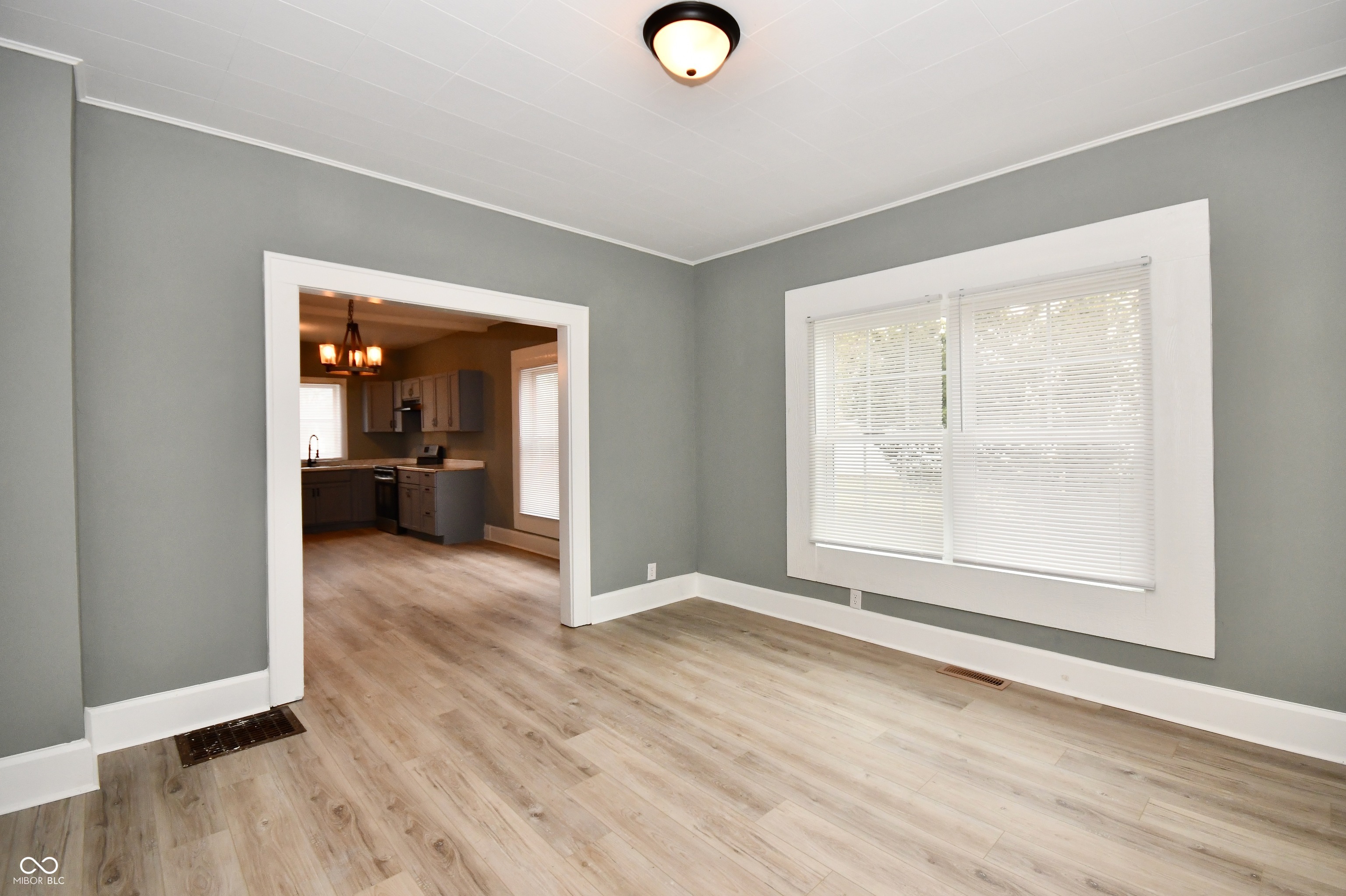 912 West 1st Street Anderson, IN 46016 - Photo 7 of 43