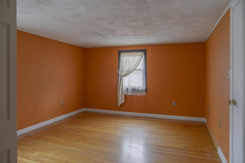 17 Violet Road Peabody, MA 01960 - Photo 13 of 24 Gallery Image 13
