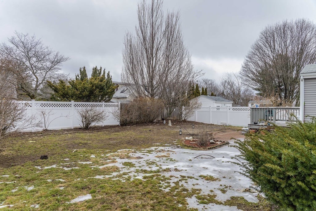 17 Violet Road Peabody, MA 01960 - Photo 21 of 24 Gallery Image 21