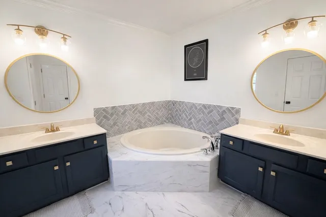 $4,200 | 207 Blue Heron Drive, Unit 207, Secaucus, NJ 07094