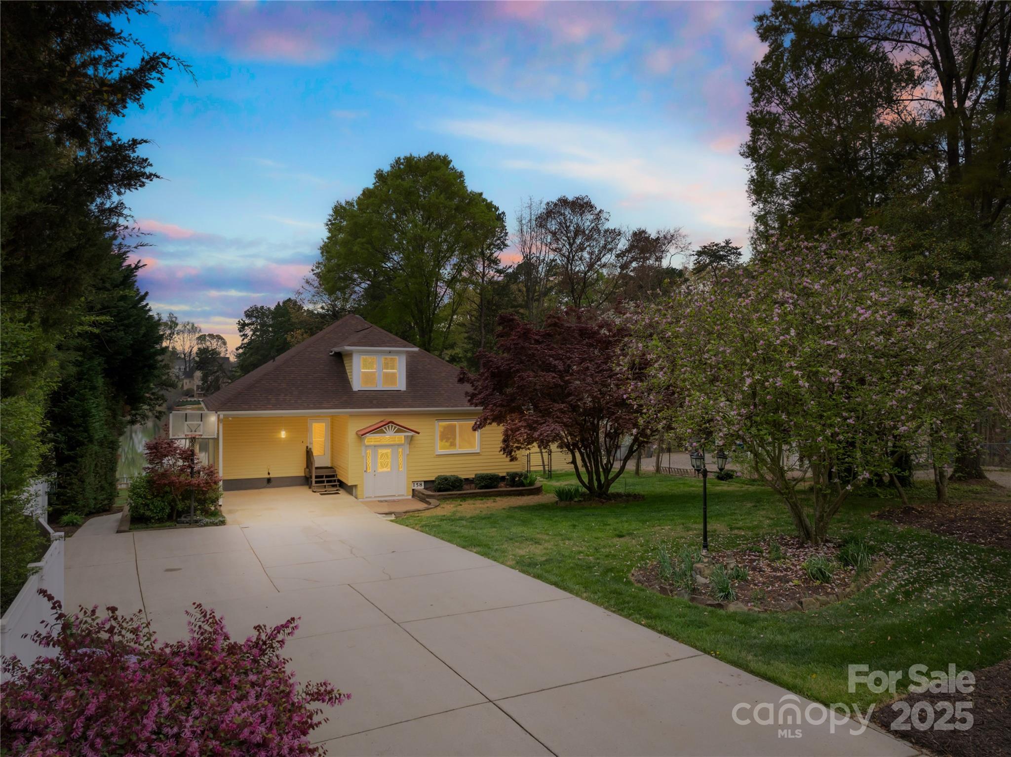 158 Regency Road Mooresville, NC 28117 - Photo 1 of 48 Gallery Image 1