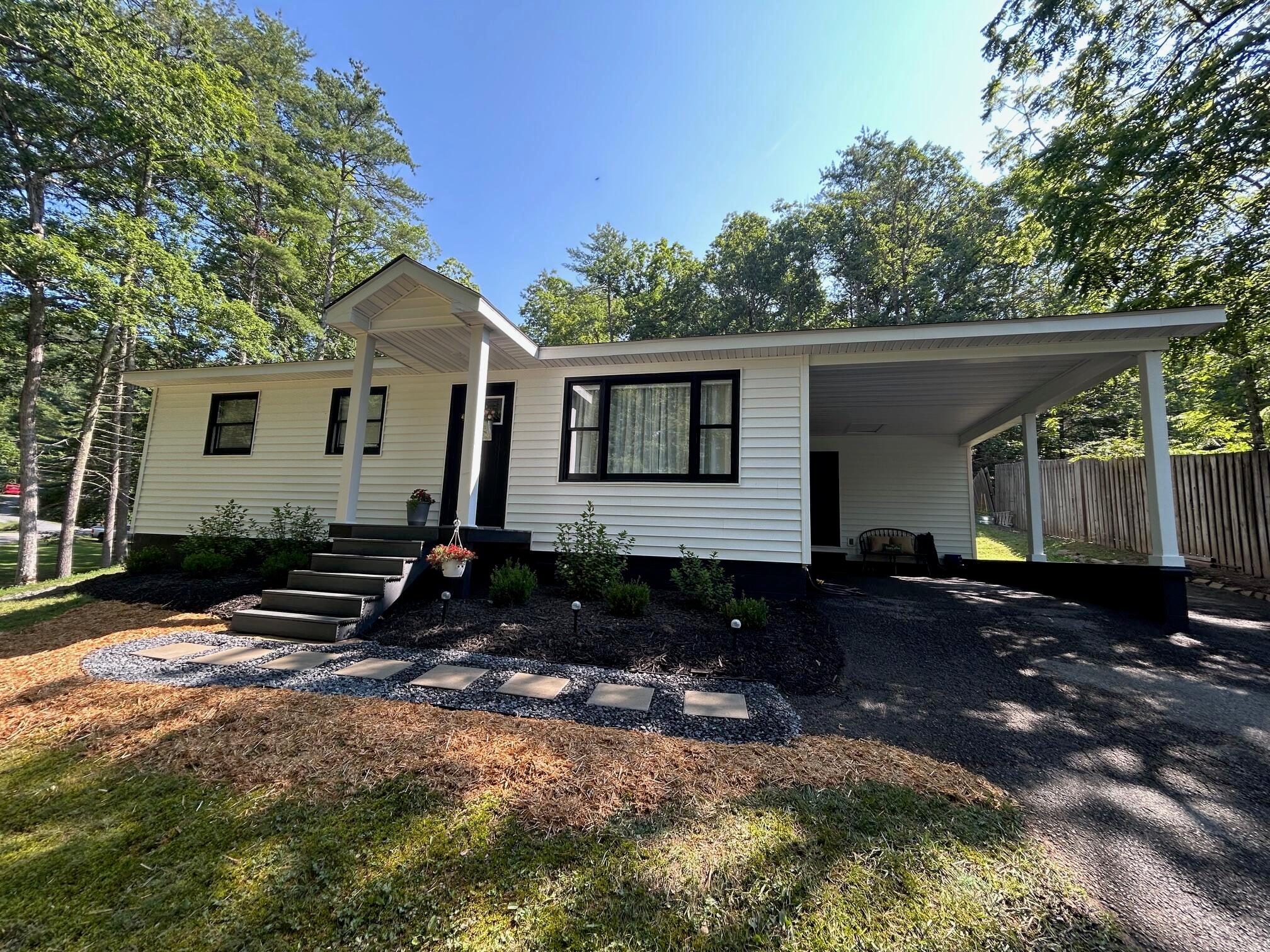228 Rip Van Winkle Road White Sulphur Springs, WV 24986 - Photo 3 of 31 Gallery Image 3