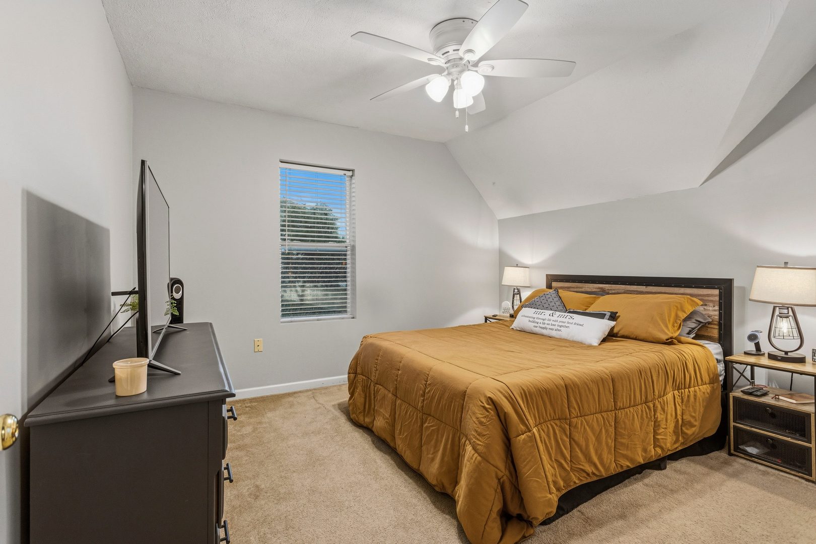 419 South Hamilton Street McLean, IL 61754 - Photo 16 of 41 a bedroom with a bed and a flat screen tv