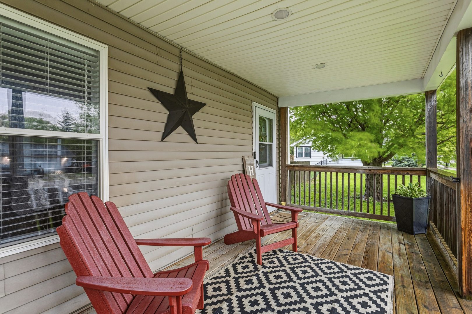 419 South Hamilton Street McLean, IL 61754 - Photo 4 of 41 a view of a two chairs in the balcony
