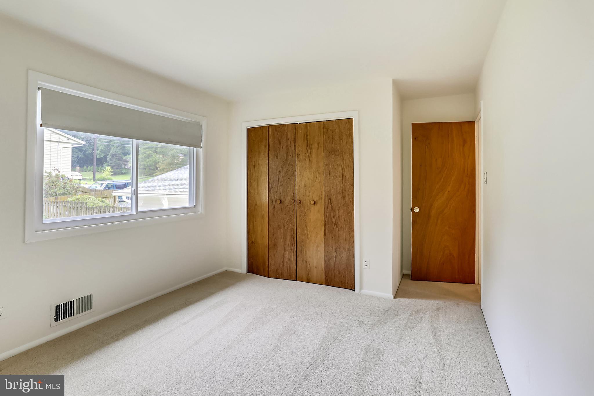 16617 Cashell Road Rockville, MD 20853 - Photo 14 of 28 Upstairs 2nd Bedroom