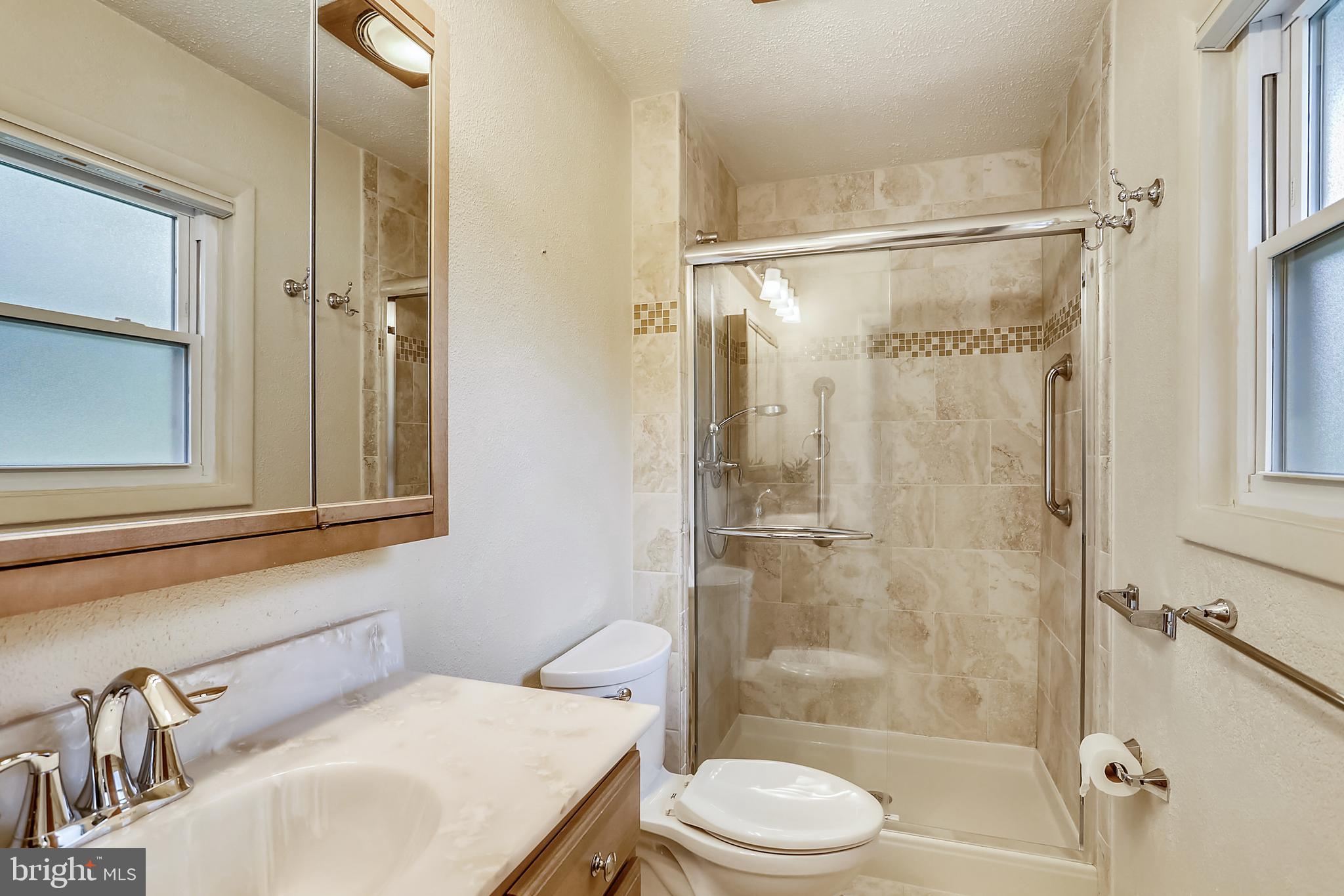 16617 Cashell Road Rockville, MD 20853 - Photo 9 of 28 Remodeled Master Bath