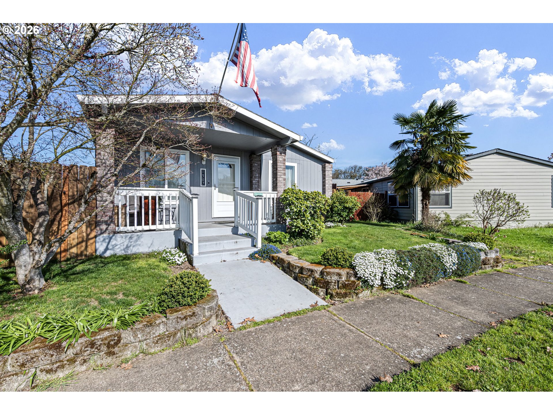 1307 Bramblewood Lane Eugene, OR 97404 - Photo 3 of 36