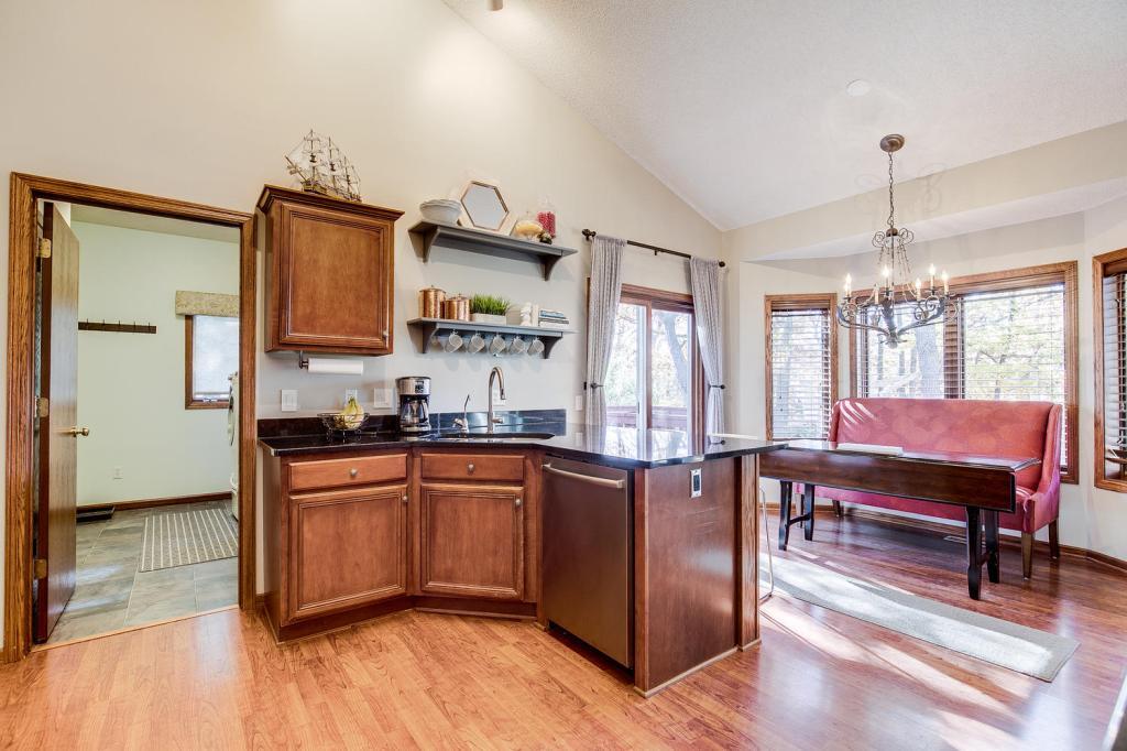 4925 Slater Road Eagan, MN 55122 - Photo 11 of 51 Gallery Image 11