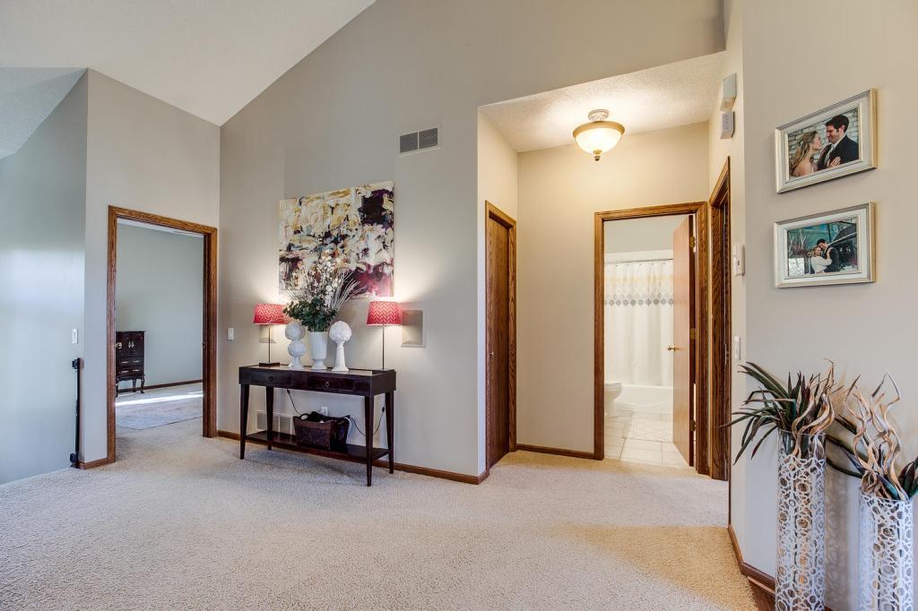 4925 Slater Road Eagan, MN 55122 - Photo 17 of 51 Gallery Image 17