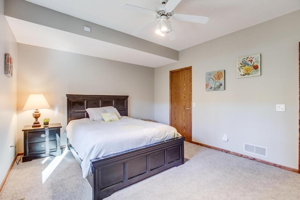 4925 Slater Road Eagan, MN 55122 - Photo 34 of 51 Gallery Image 34