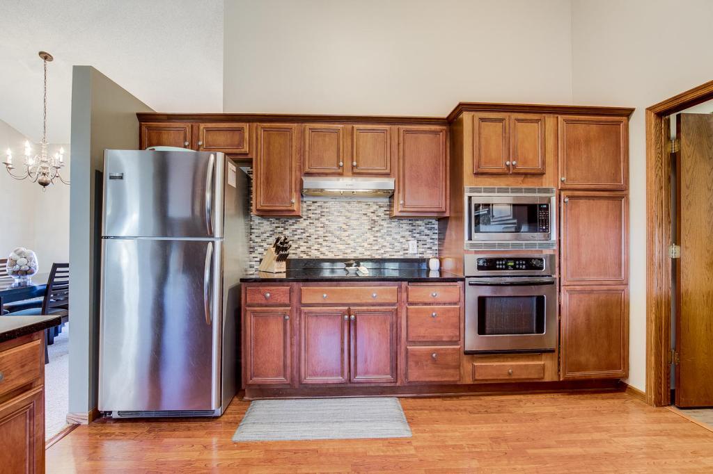 4925 Slater Road Eagan, MN 55122 - Photo 10 of 51 Gallery Image 10