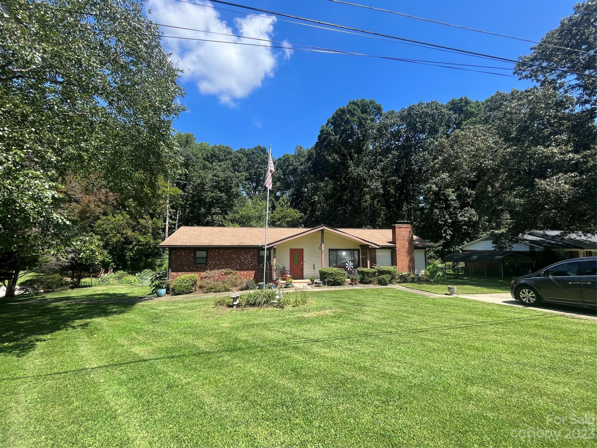 1918 Normandy Road Kannapolis, NC 28081 - Photo 2 of 18 Gallery Image 2