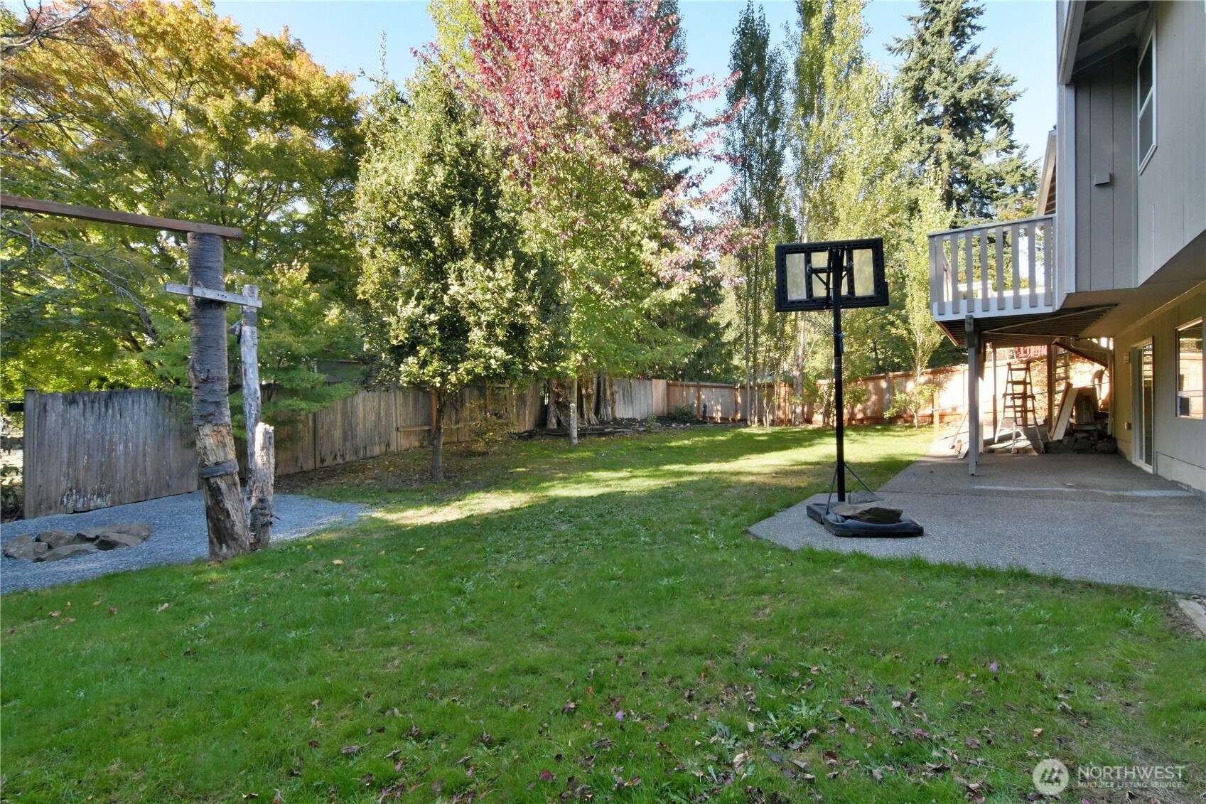 2120 178th Street Southeast Bothell, WA 98012 - Photo 36 of 38 a backyard of a house with lots of green space