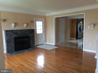 8336 Philadelphia Road Baltimore, MD 21237 - Photo 6 of 26 Living Room
