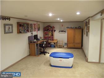 271 Valley Road Warminster, PA 18974 - Photo 8 of 11 Basement - Finished
