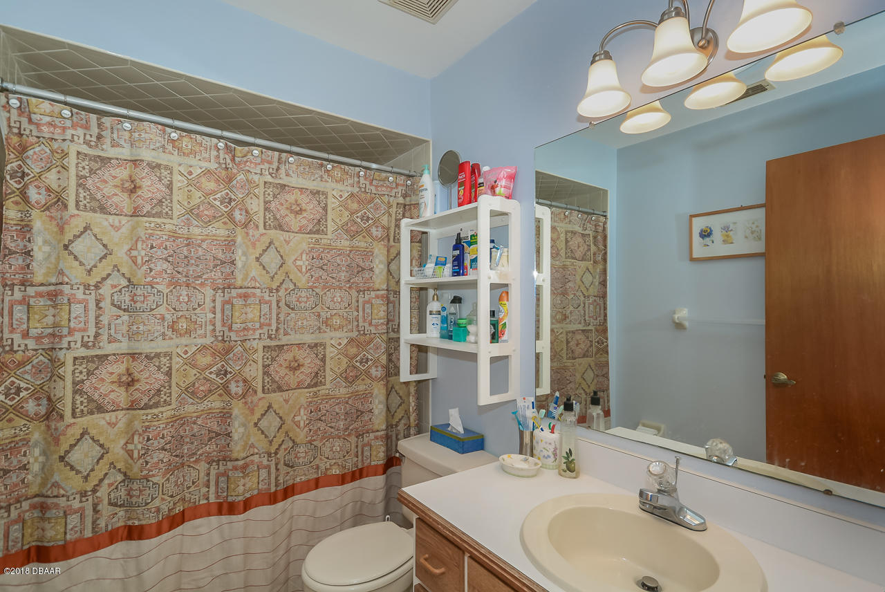 7 Pelican Lane Edgewater, FL 32141 - Photo 15 of 27 7_PelicanLane-26