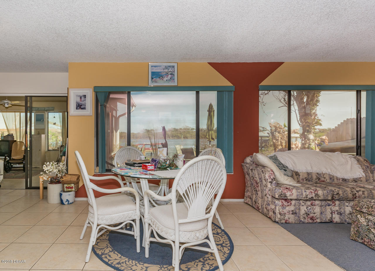 7 Pelican Lane Edgewater, FL 32141 - Photo 5 of 27 7_PelicanLane-15