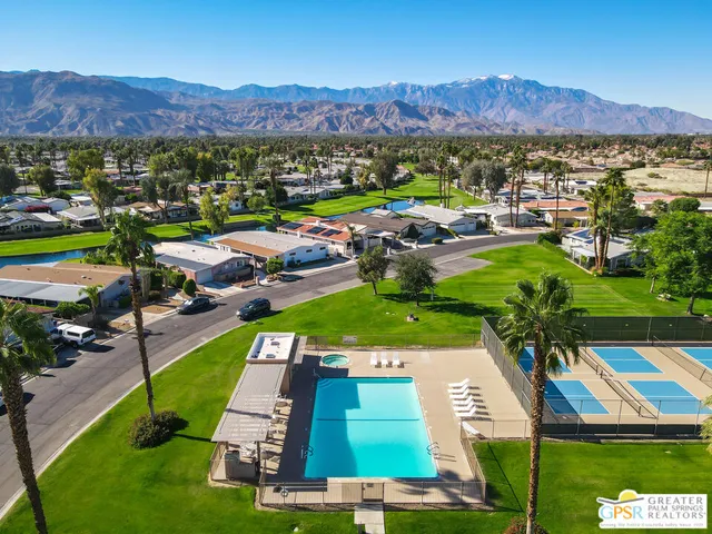 $425,000 | 74529 Azurite Circle East, Palm Desert, CA 92260
