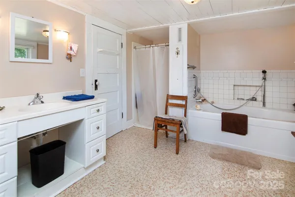 $630,000 | 8430 Reeps Grove Church Road, Vale, NC 28168