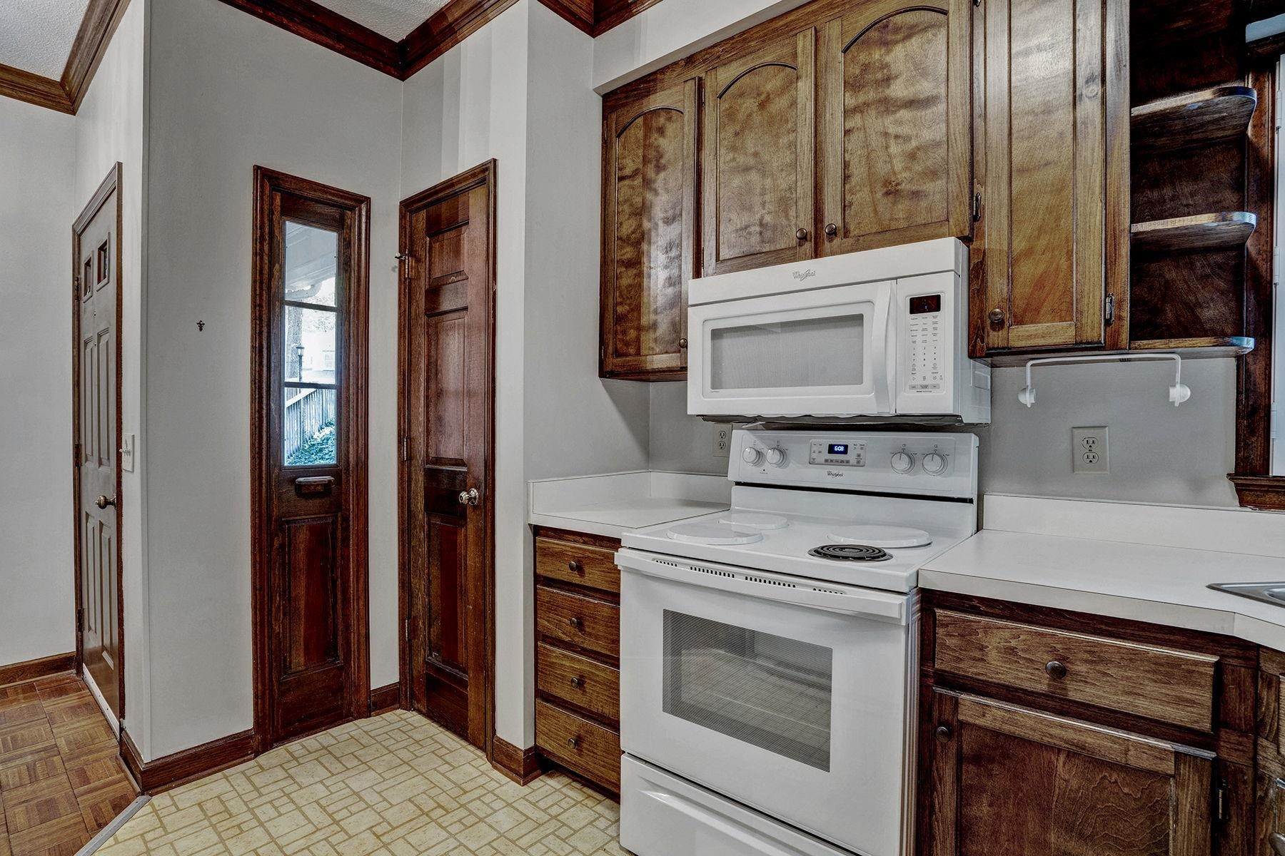 7815 Breckon Way Raleigh, NC 27615 - Photo 9 of 26 Kitchen