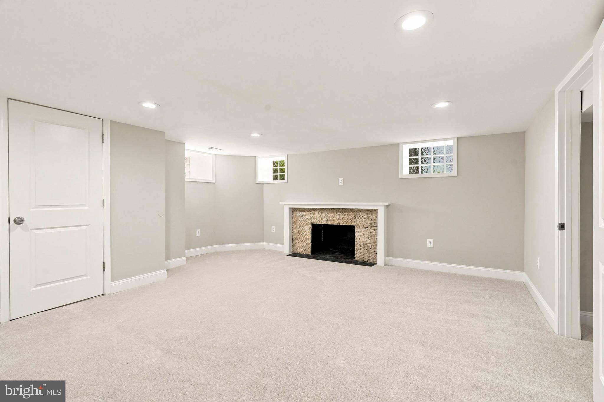 1518 Lochwood Road Baltimore, MD 21218 - Photo 20 of 30 Gallery Image 20