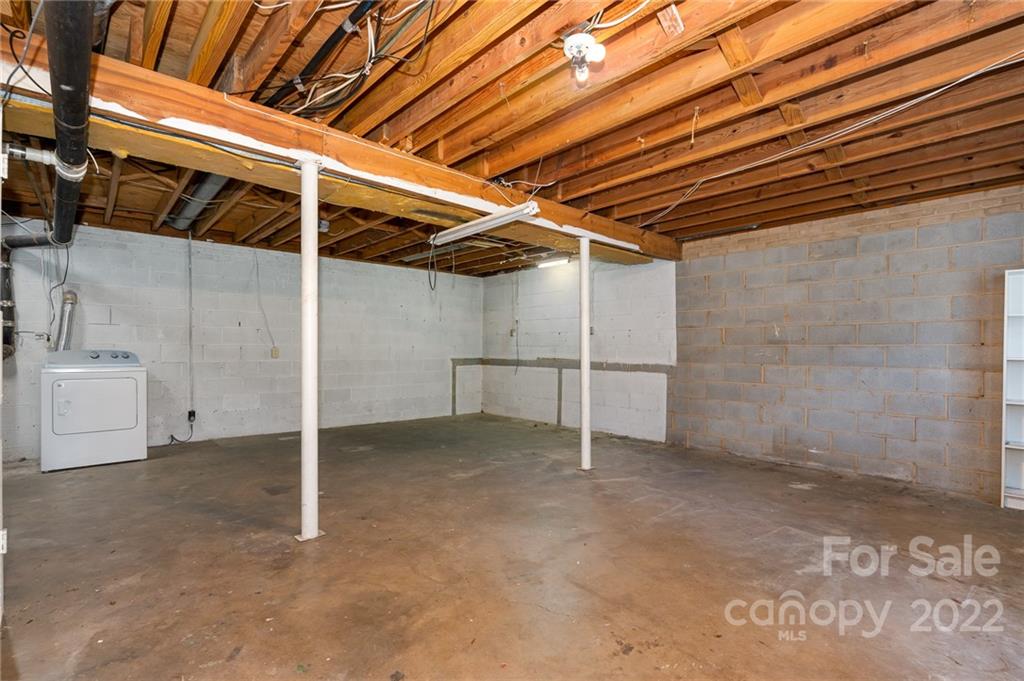 1500 Rama Road Charlotte, NC 28211 - Photo 21 of 25 a view of an empty room