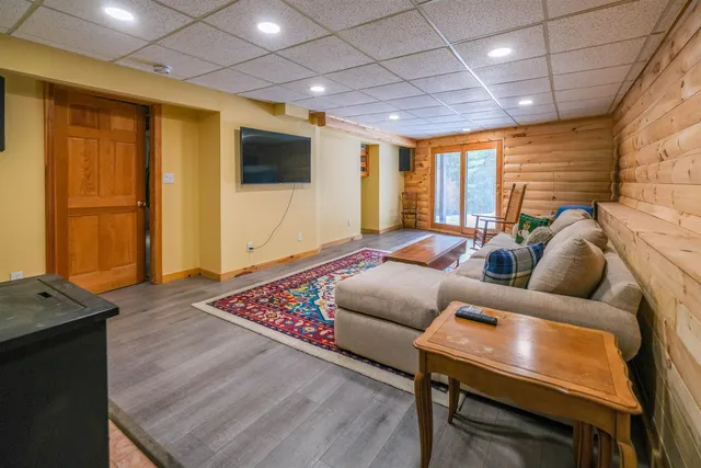 $695,000 | 137 Quarry Road, Cavendish, VT 05153