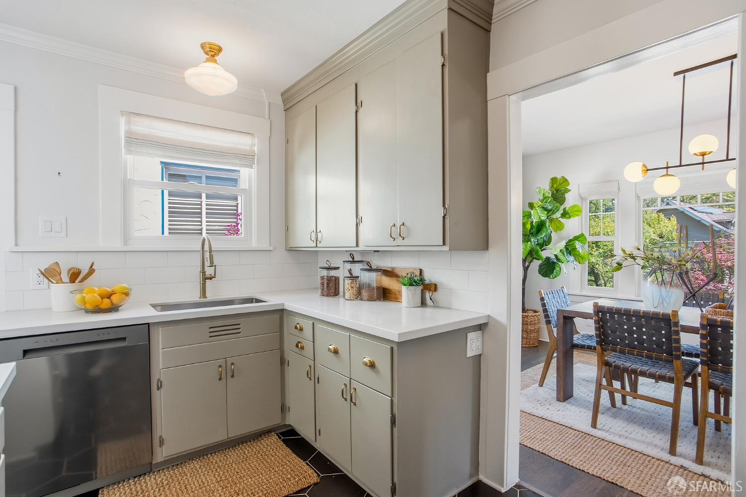 6565 Chabot Road Oakland, CA 94618 - Photo 15 of 46