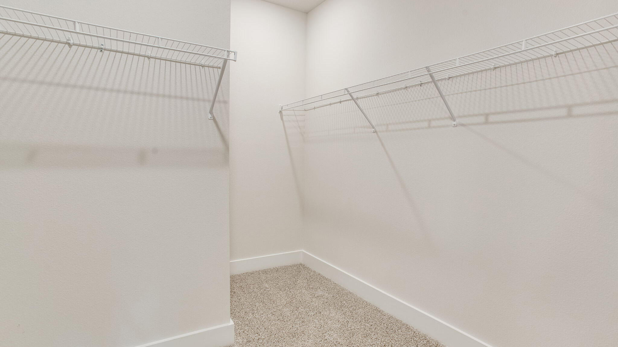 60 Foxtrail Run Freeport, FL 32439 - Photo 22 of 31 a view of a small room