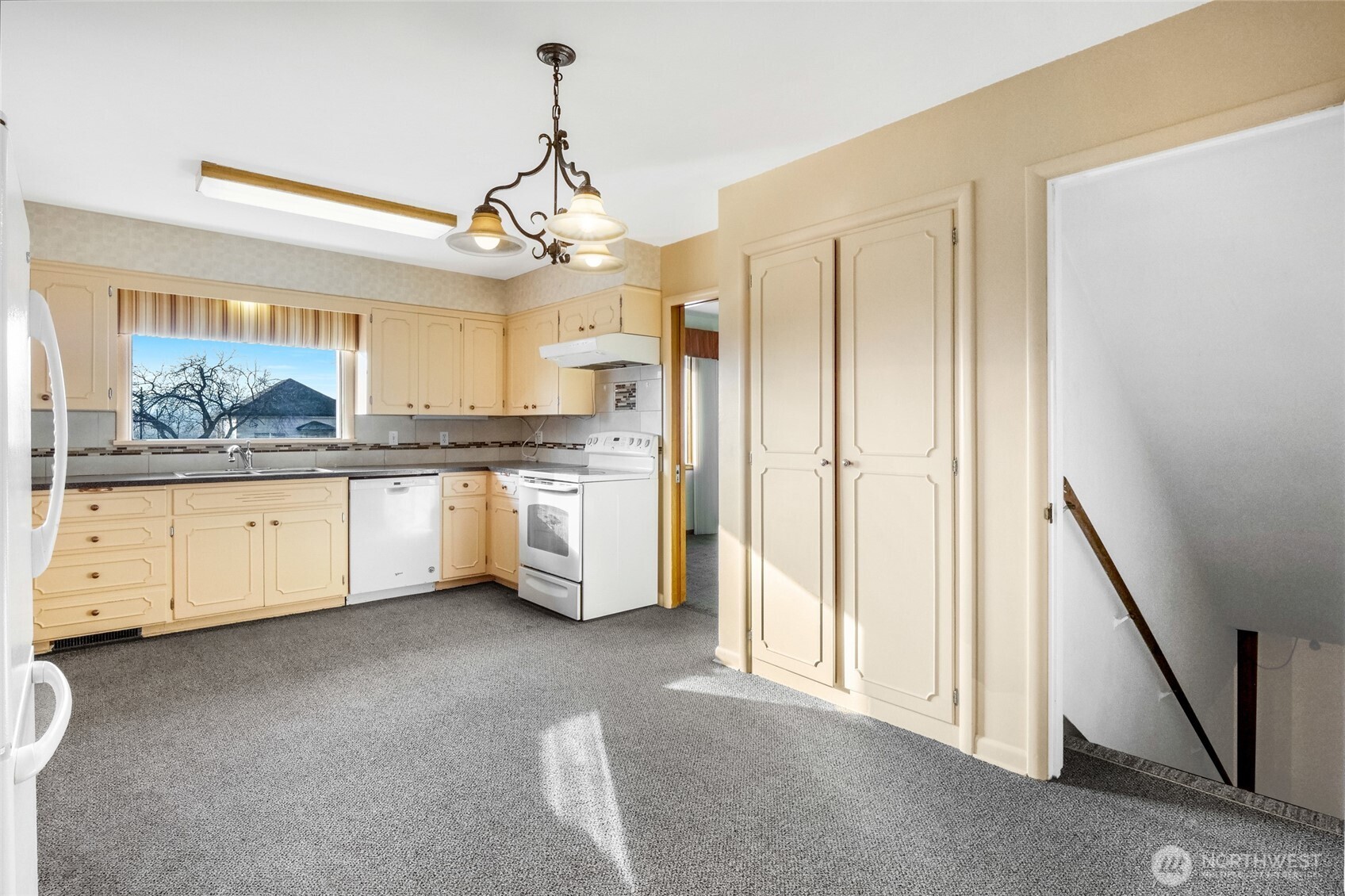 319 East 3rd Street Lind, WA 99341 - Photo 12 of 37