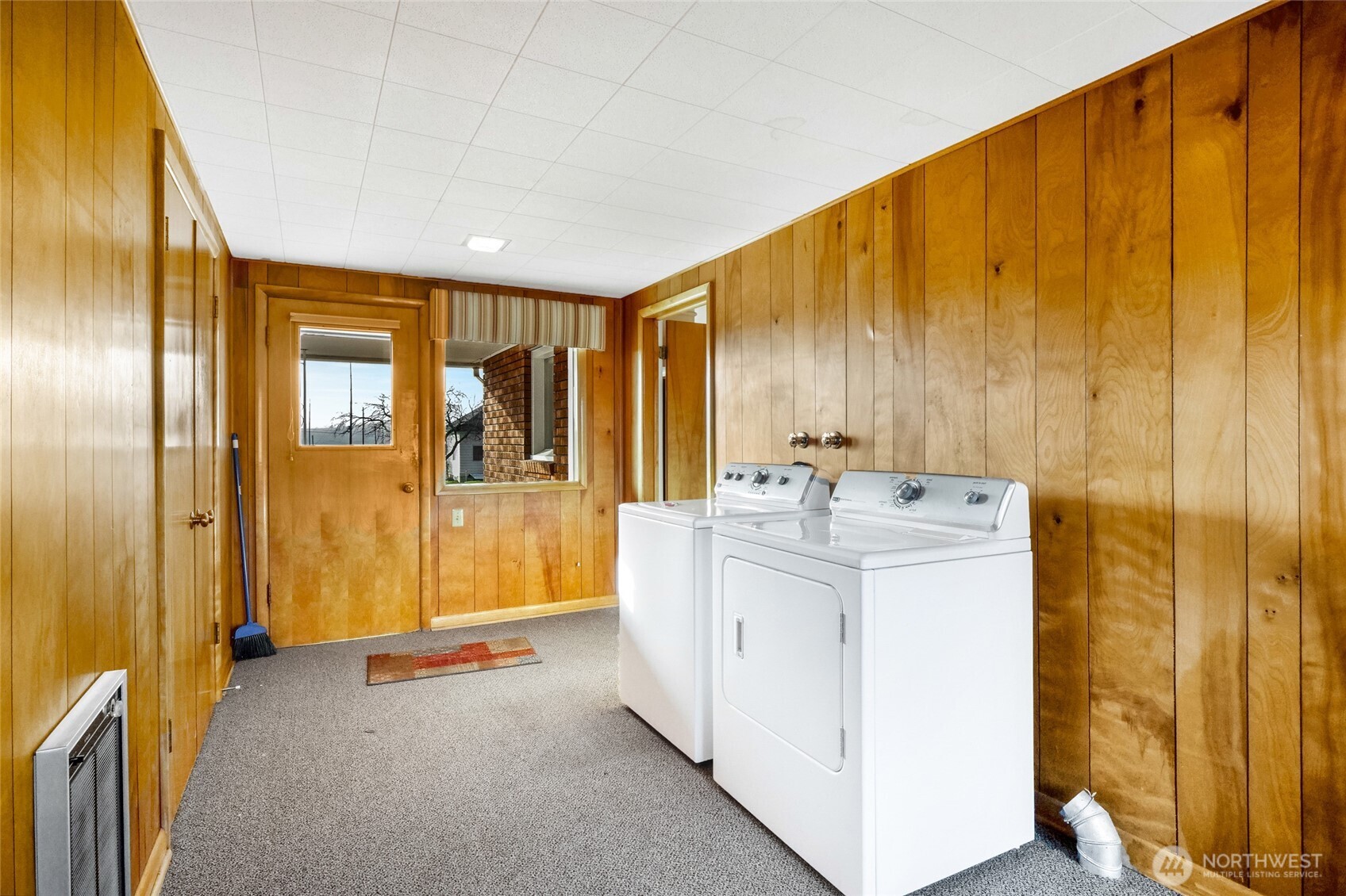 319 East 3rd Street Lind, WA 99341 - Photo 15 of 37