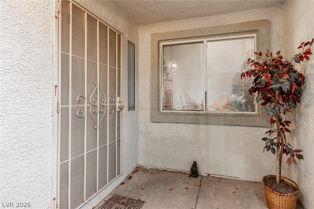 115 Tapatio Street Henderson, NV 89074 - Photo 3 of 28