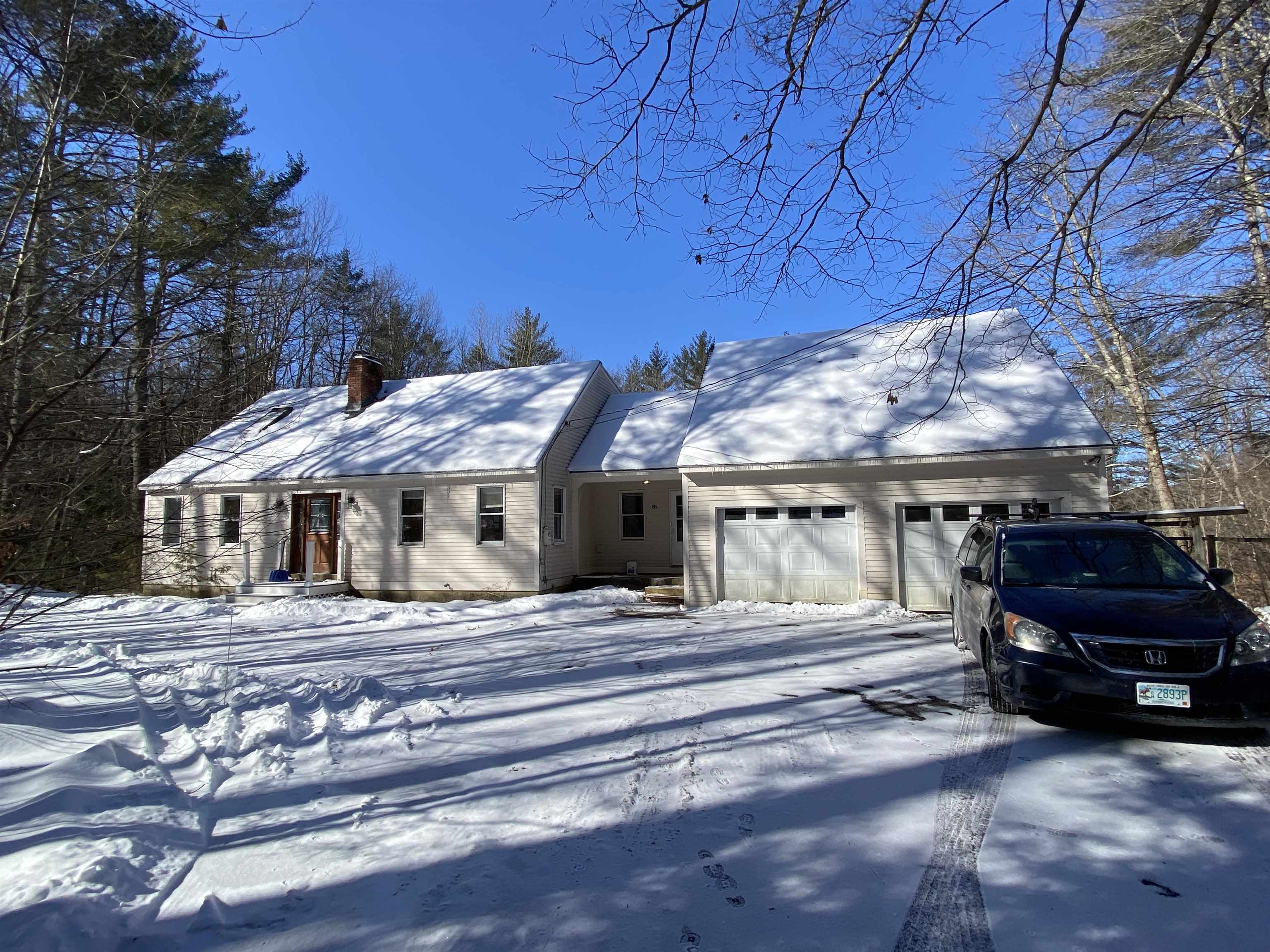 85 Snow Pond Road Concord, NH 03301 - Photo 2 of 33