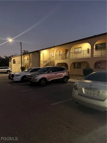 $1,250 | 608 Gerald Avenue, Unit 224, Lehigh Acres, FL 33936