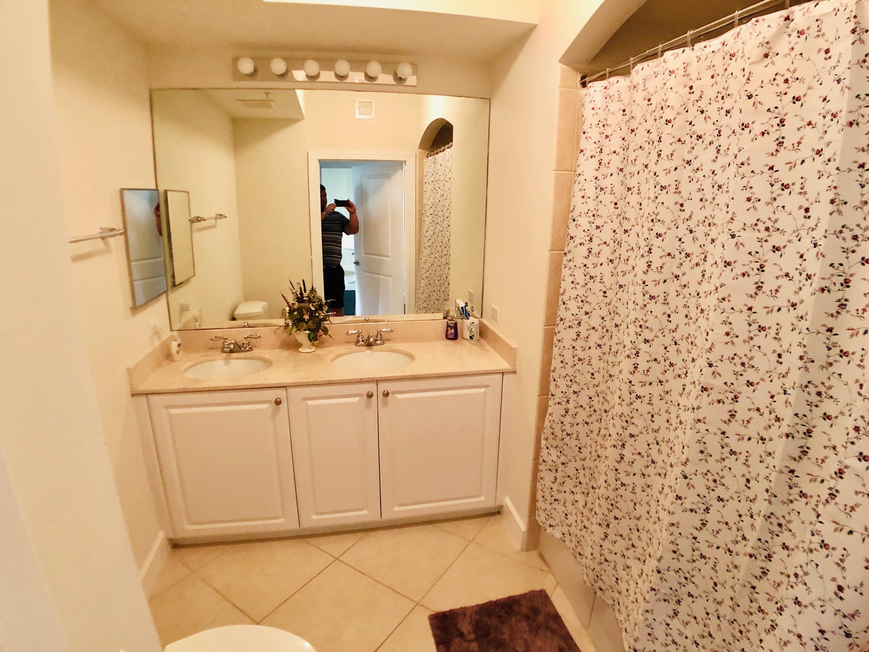 1 Renaissance Way, Unit 304 Boynton Beach, FL 33426 - Photo 10 of 17 IMG_0318