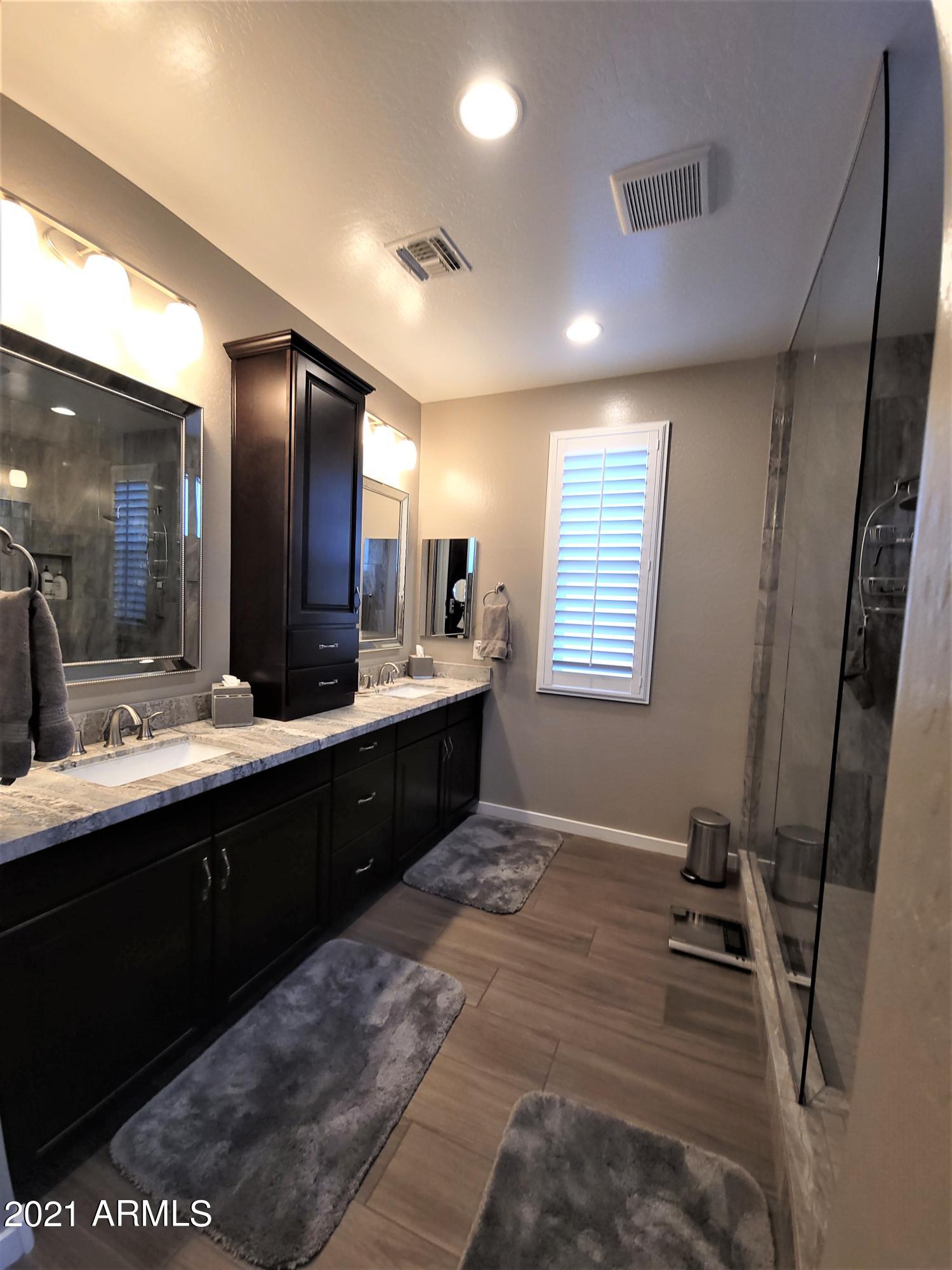 7121 West Post Road Chandler, AZ 85226 - Photo 11 of 17 Primary Bath