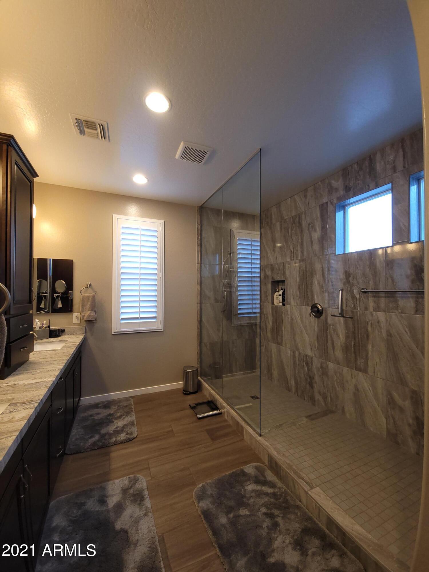 7121 West Post Road Chandler, AZ 85226 - Photo 12 of 17 Primary Bath