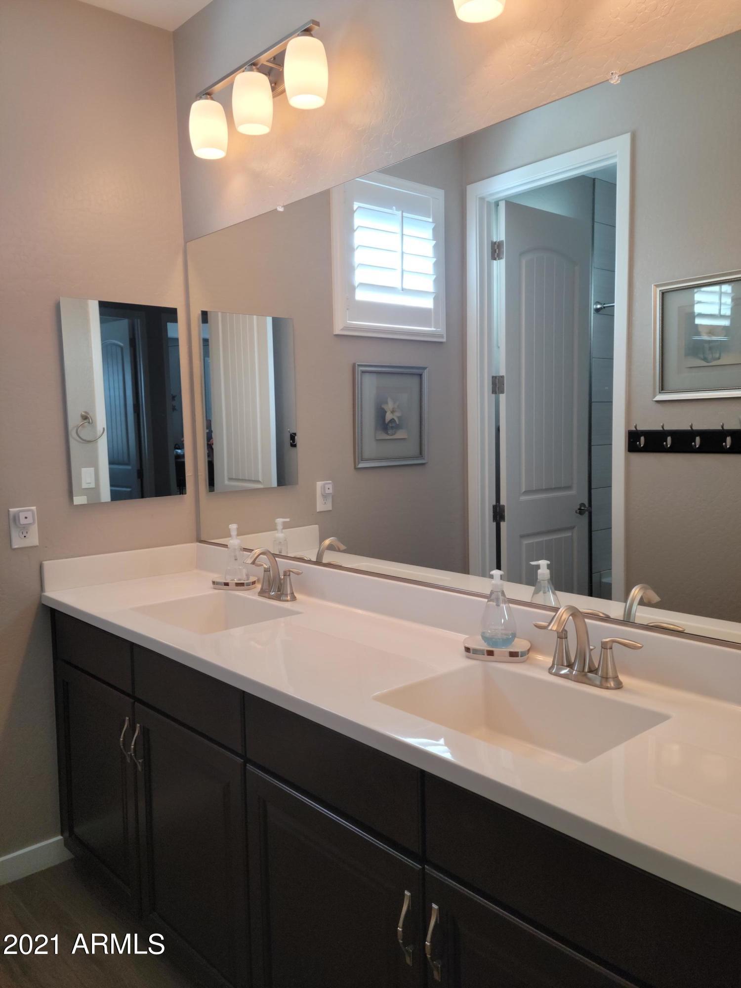 7121 West Post Road Chandler, AZ 85226 - Photo 17 of 17 Upstairs Bath