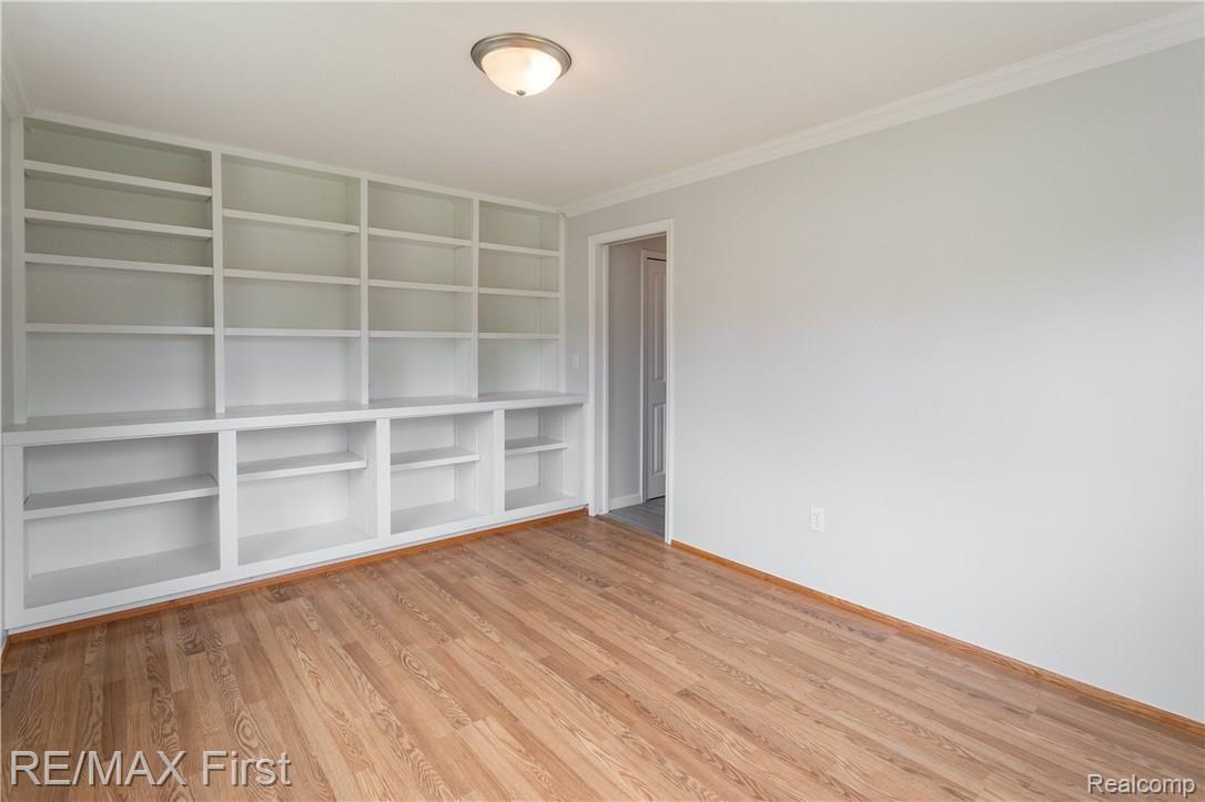676 Canterbury Road Grosse Pointe, MI 48236 - Photo 20 of 34 A53I9777 (1).jpg