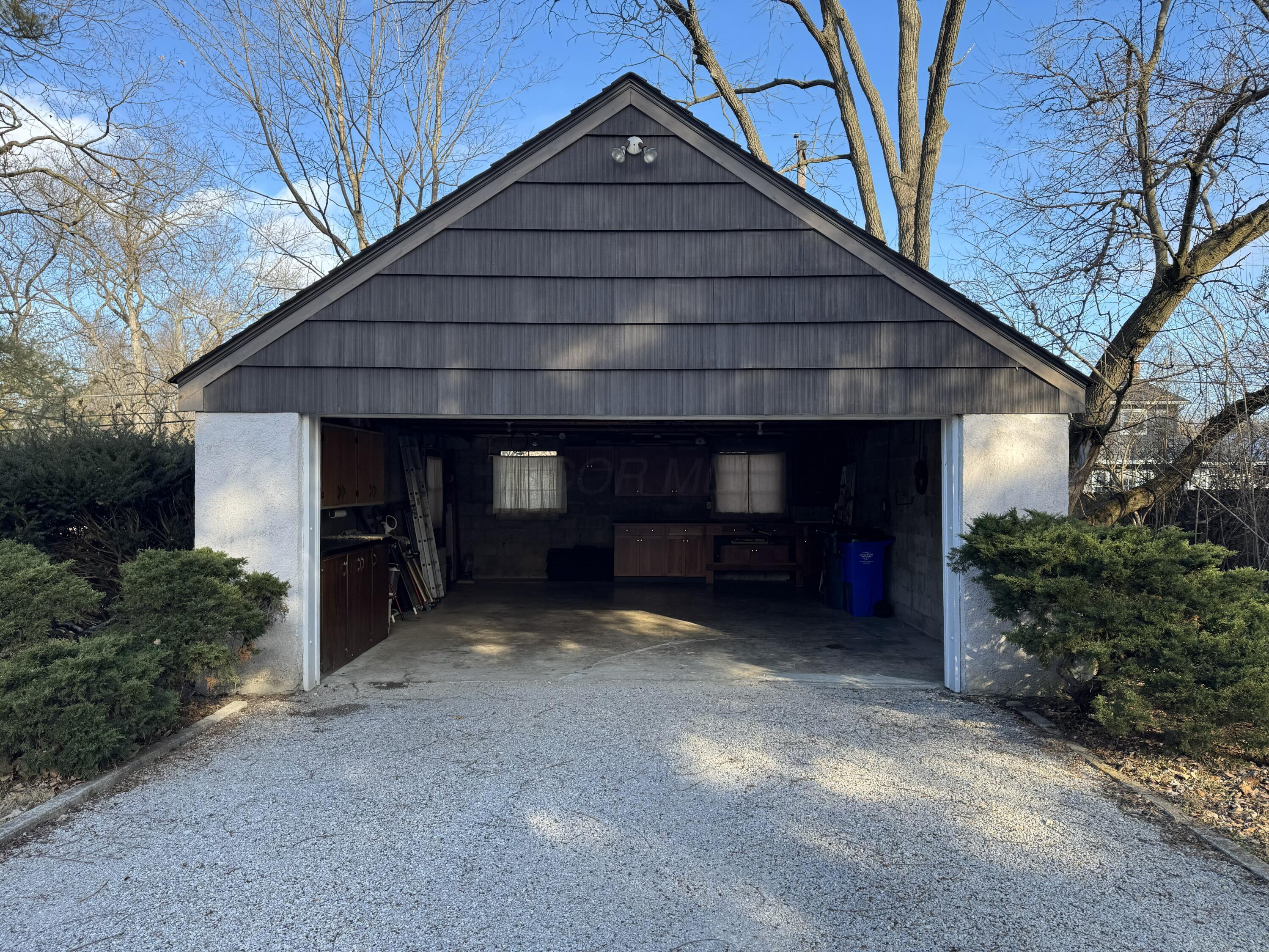 2272 Fishinger Road Columbus, OH 43220 - Photo 9 of 34 Garage 2