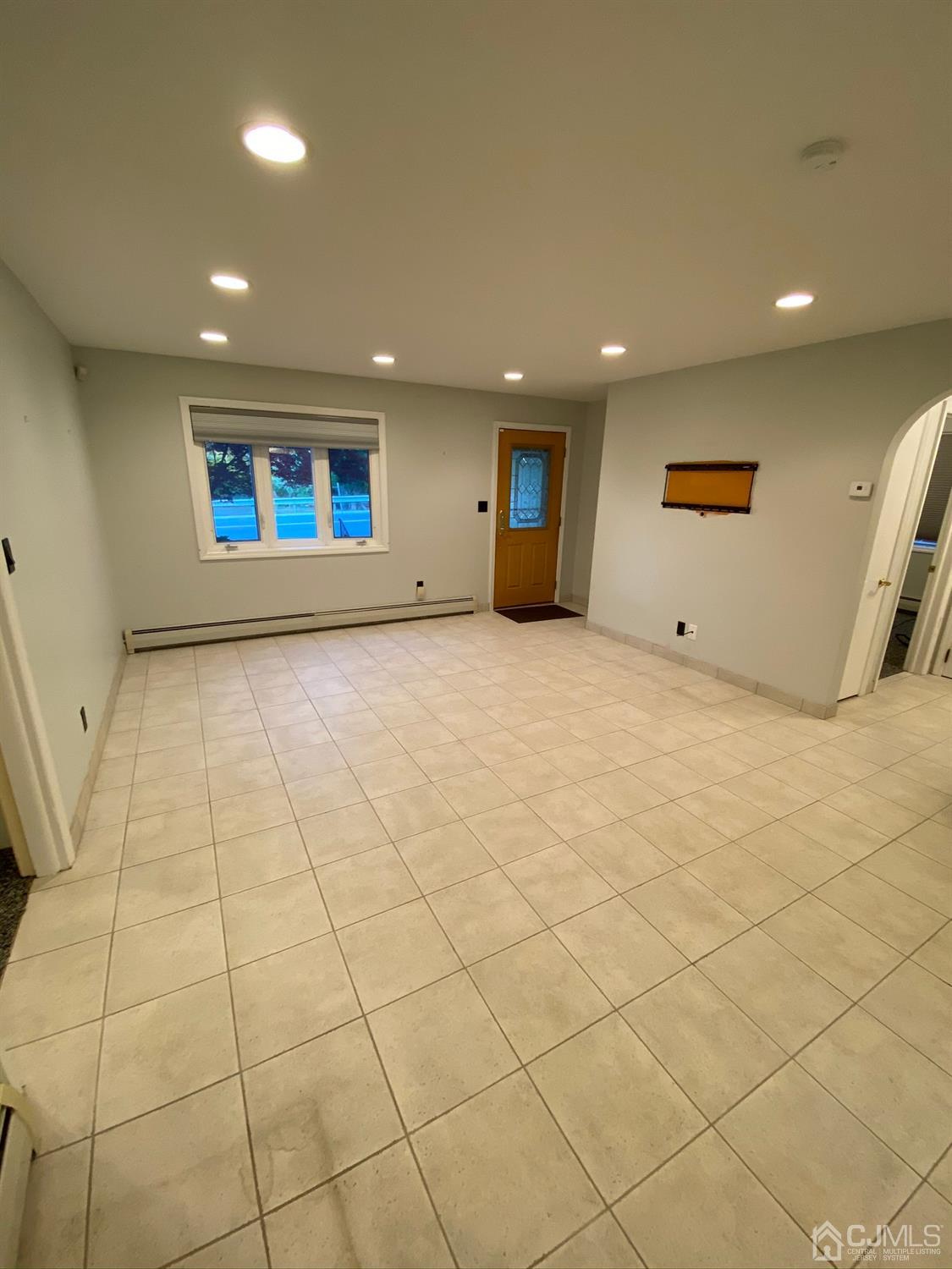 931 King Georges Post Road Edison, NJ 08837 - Photo 4 of 19 Gallery Image 4
